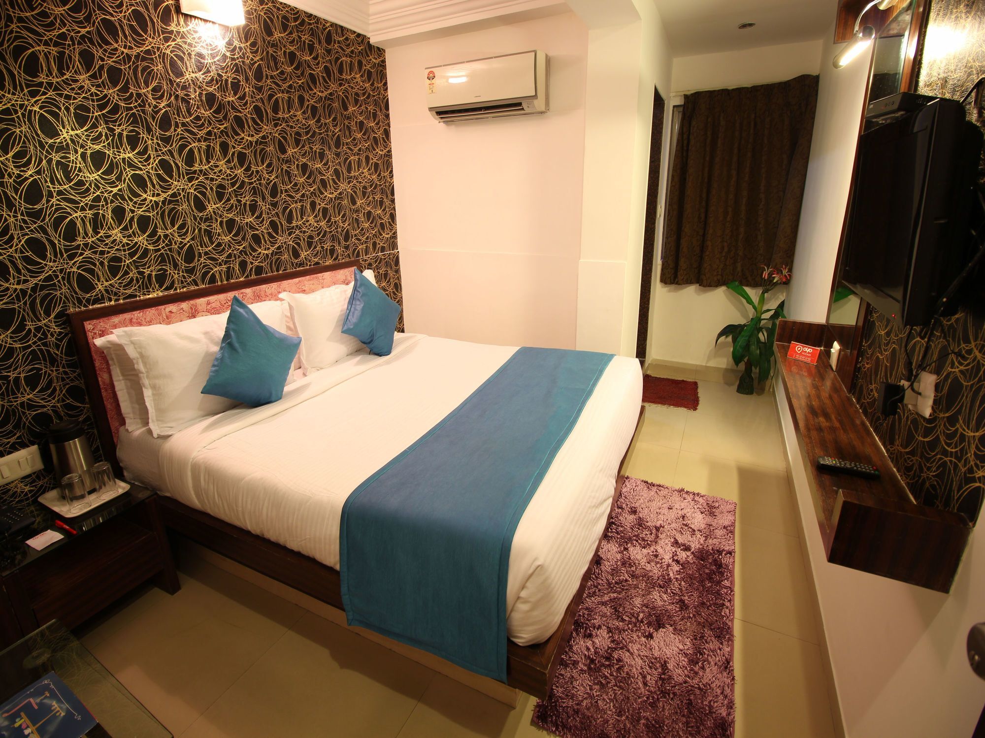 Oyo 2485 Hotel Kalash Inn Ахмедабад Екстериор снимка